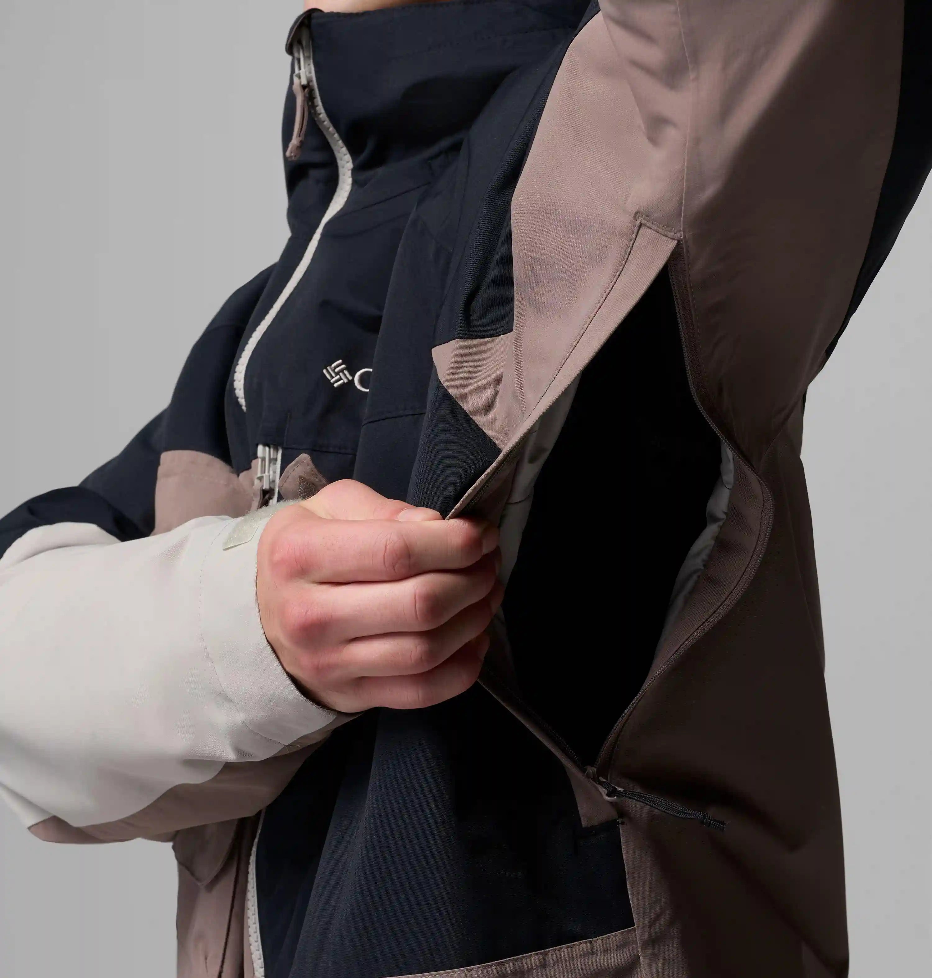 columbiacloth.it.com