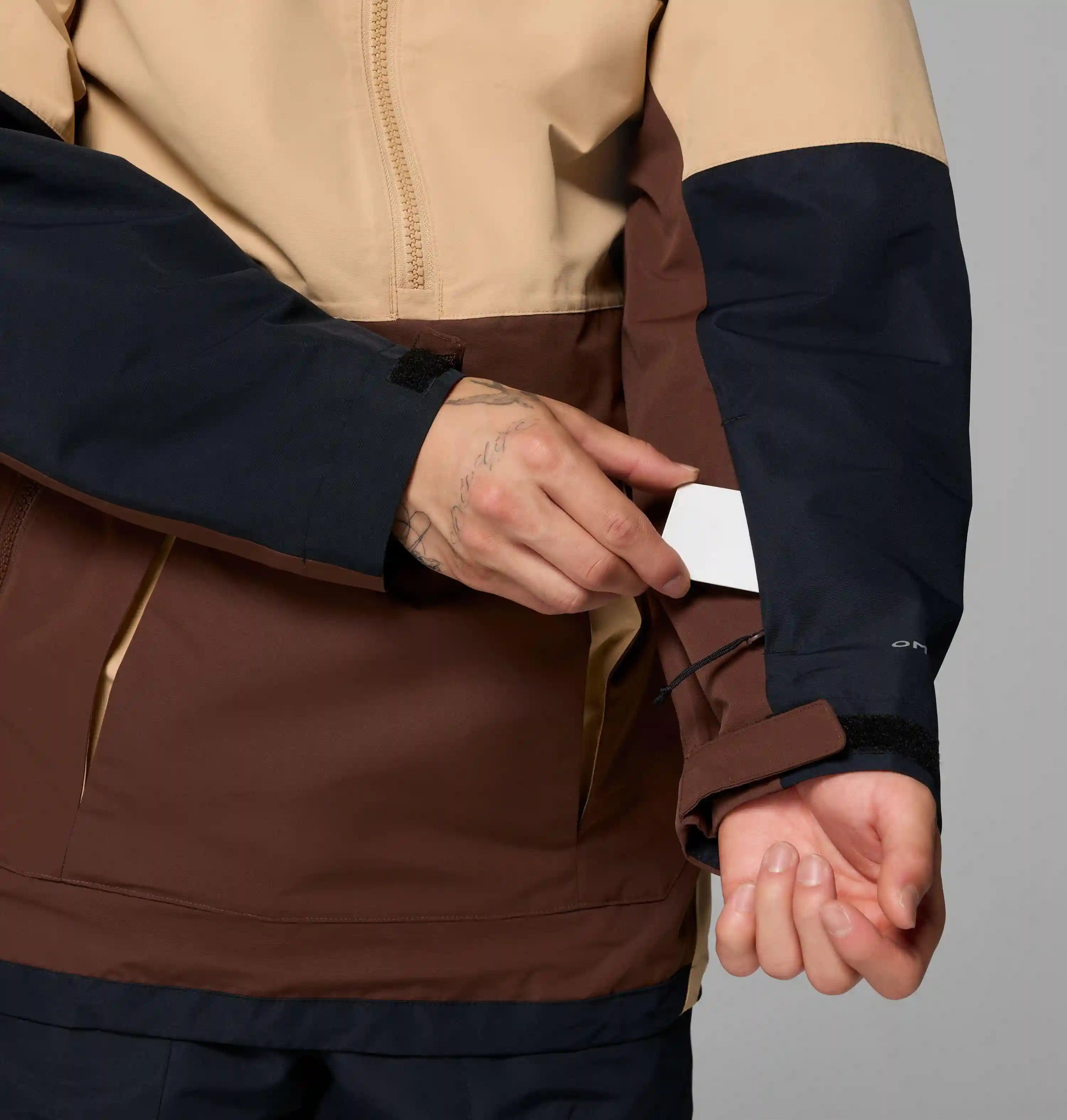 columbiacloth.it.com