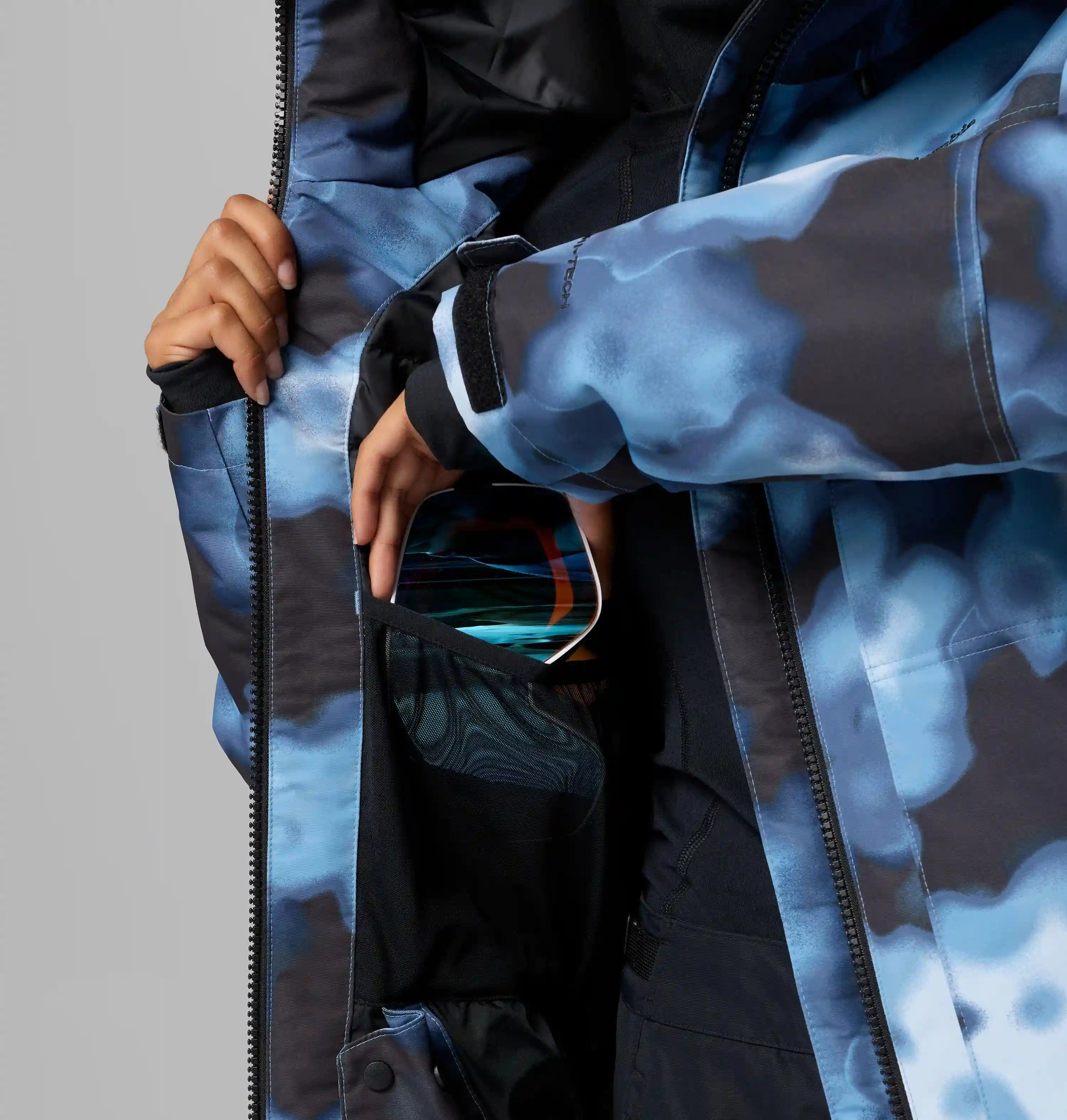 columbiacloth.it.com